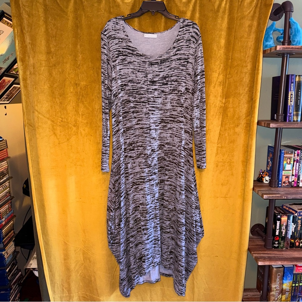 bryn Walker Black and Gray patterned Long Sleeve Dress